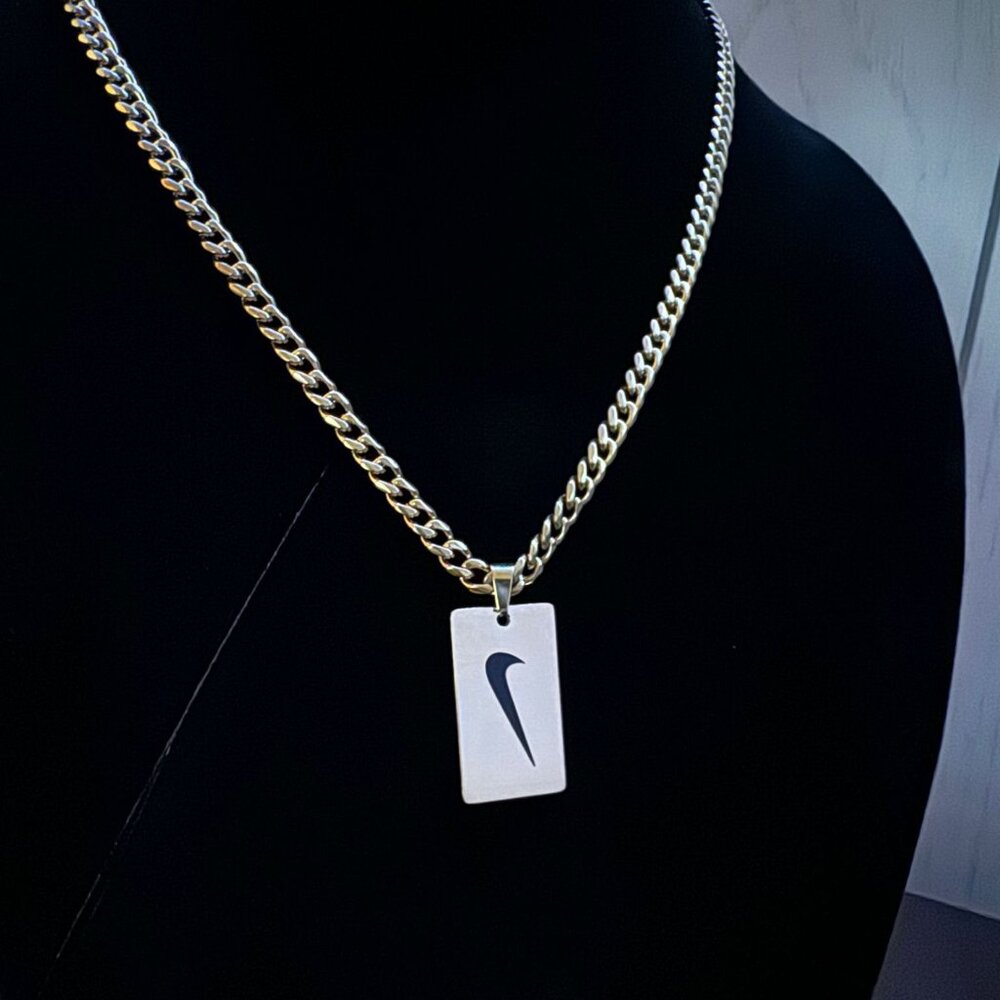 NIKE Dog Tag Pendant Chain Necklace - Gold Plated - 5mm Cuban 20" Chain